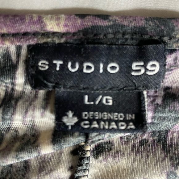 Snakeskin Print Abstract Long Sleeve Tunic Blouse Sharkbite Hem L Ruffle V Neck - Picture 3 of 8